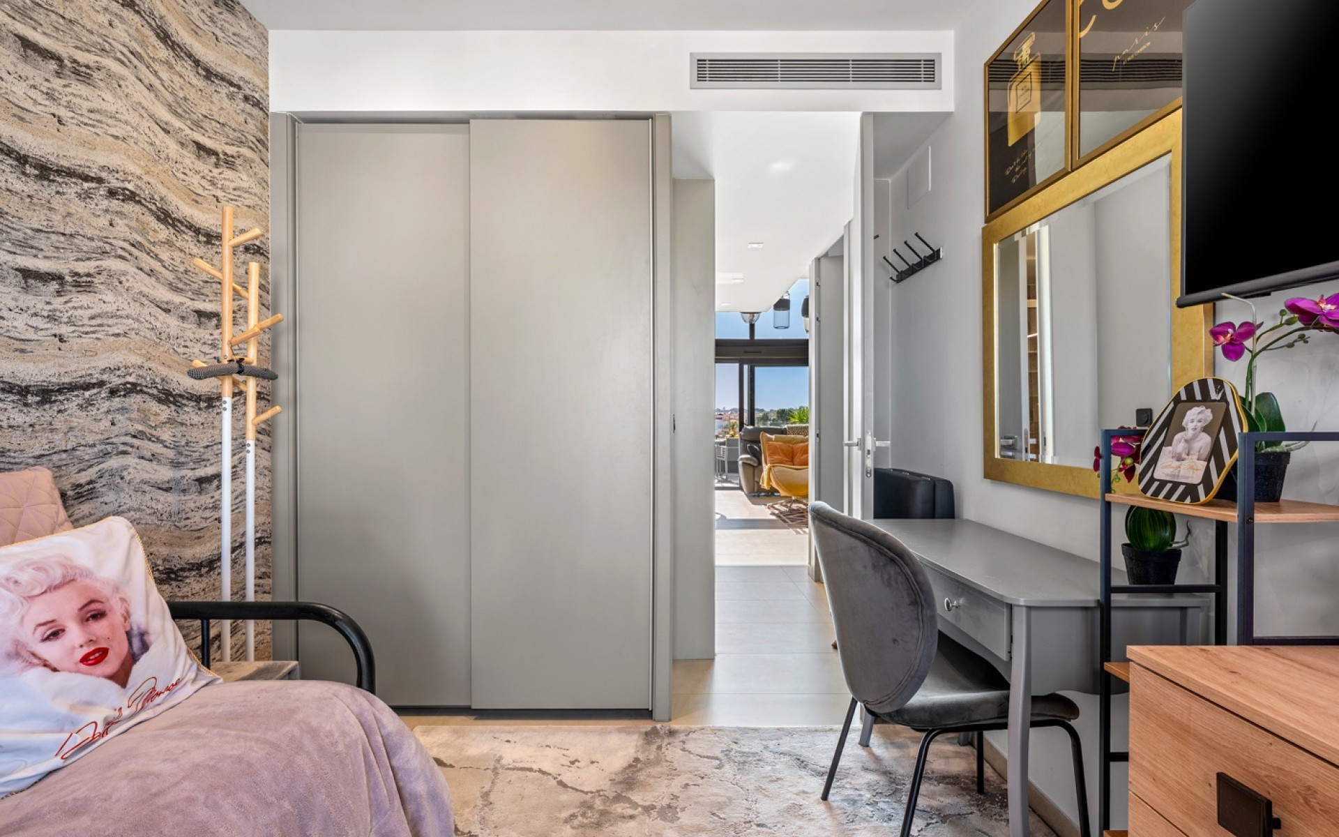 Resale - Apartment - Villamartin