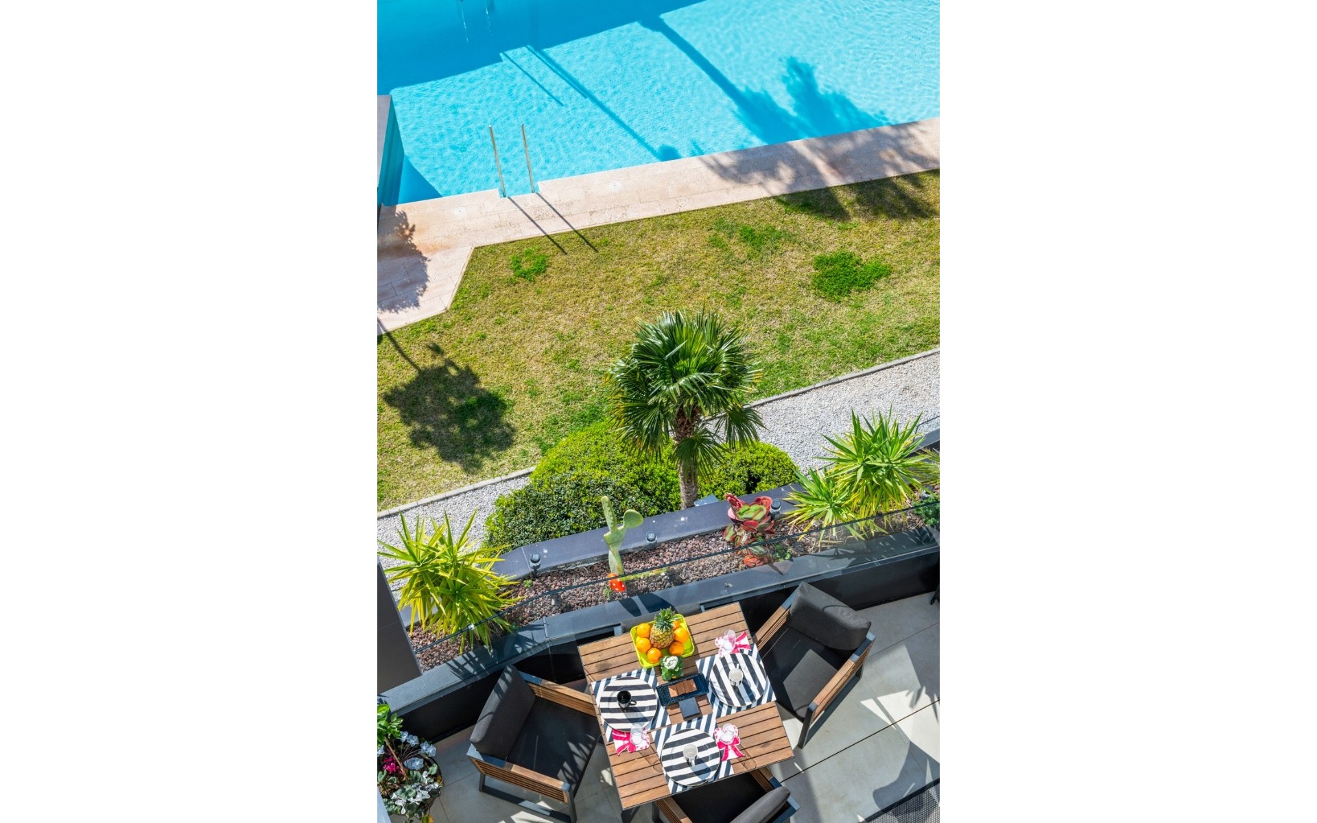 Resale - Apartment - Villamartin