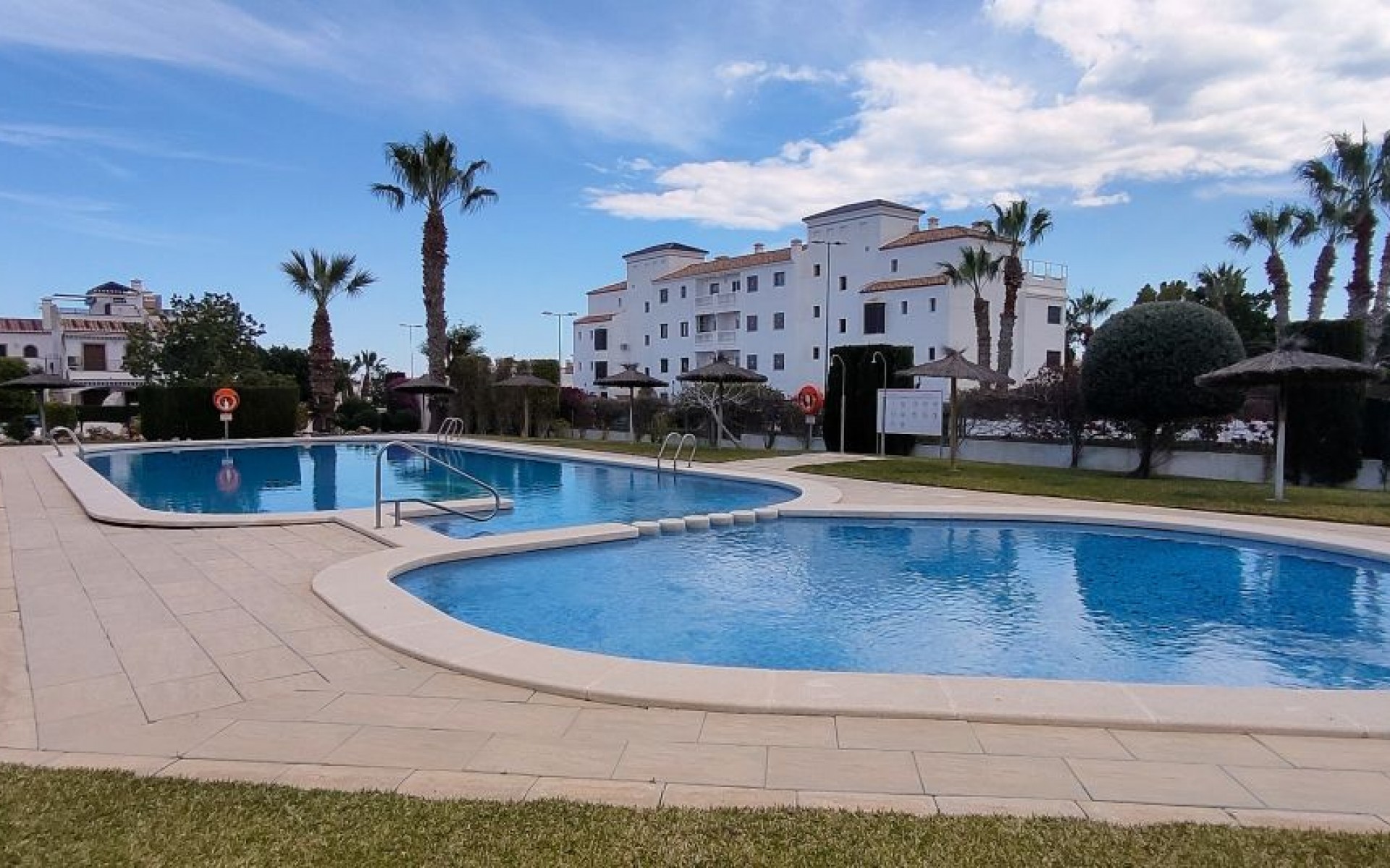 Resale - Apartment - Villamartin