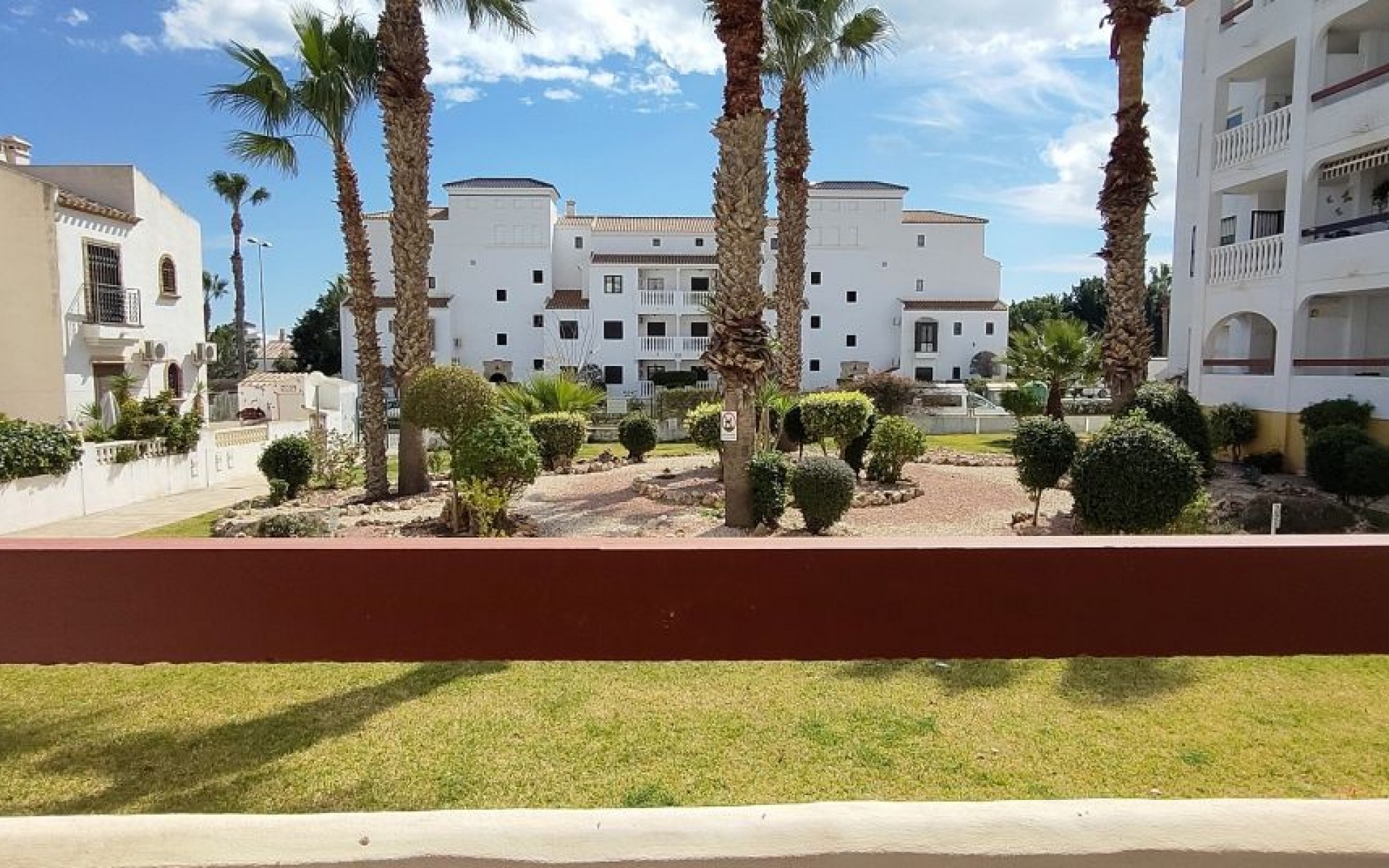 Resale - Apartment - Villamartin
