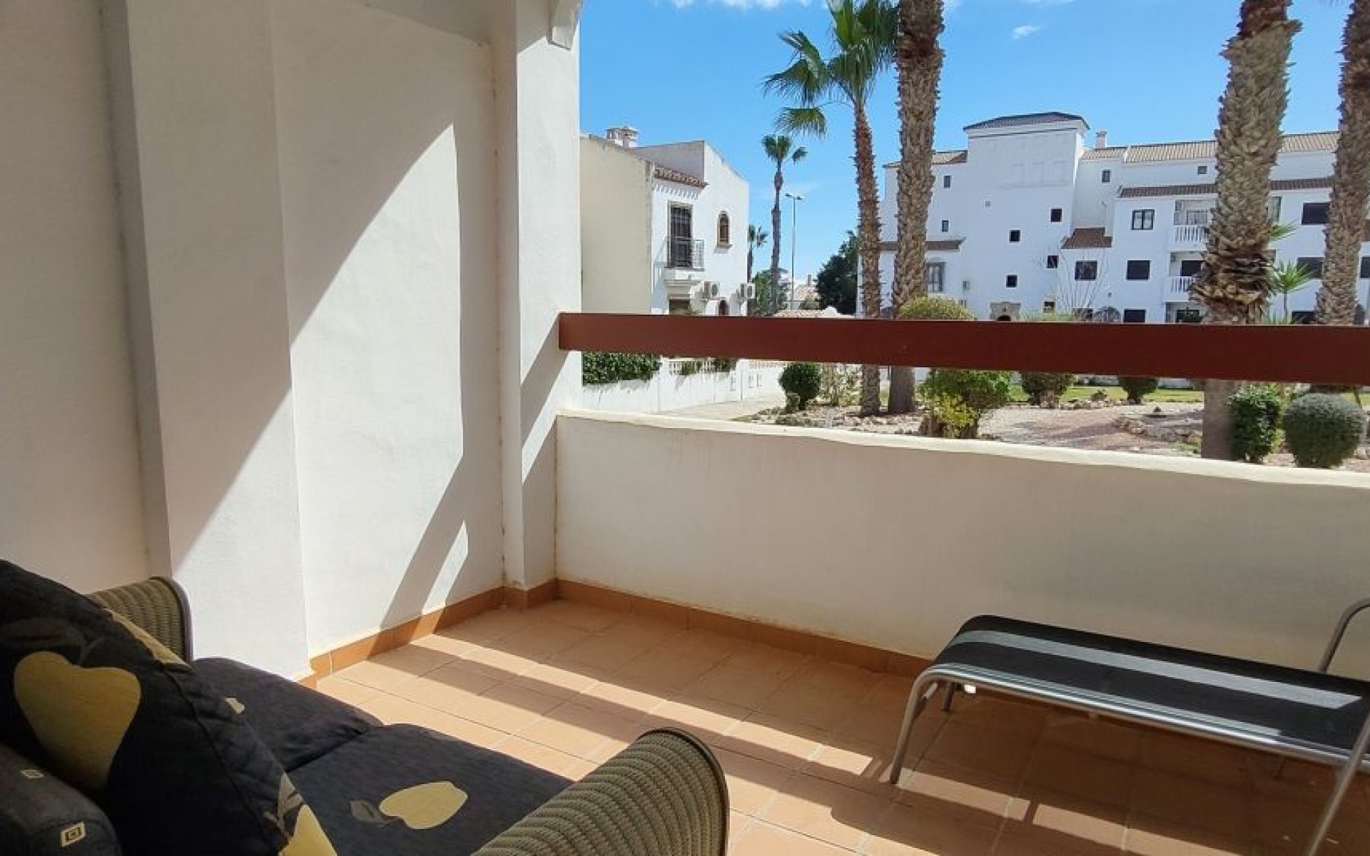 Resale - Apartment - Villamartin