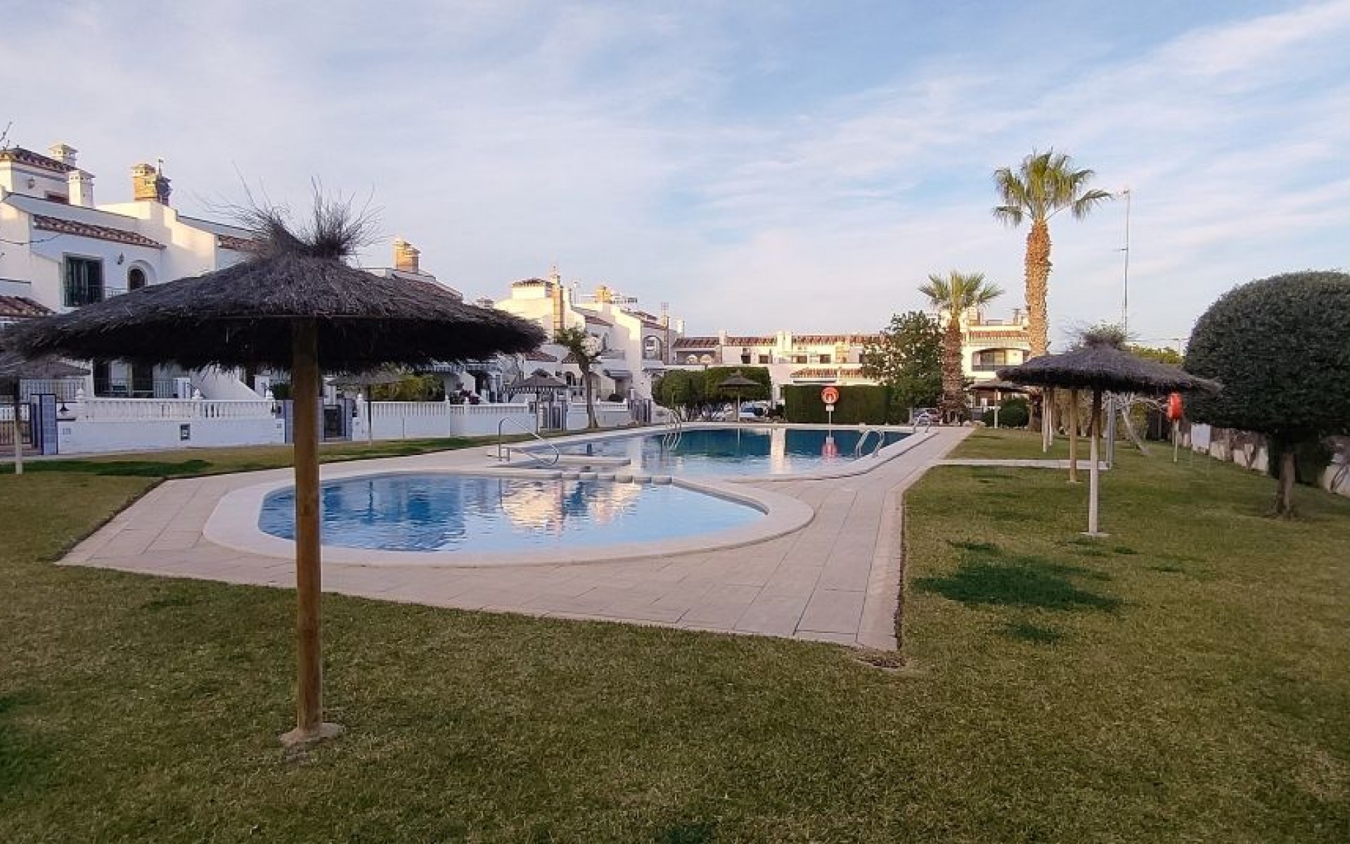 Resale - Apartment - Villamartin