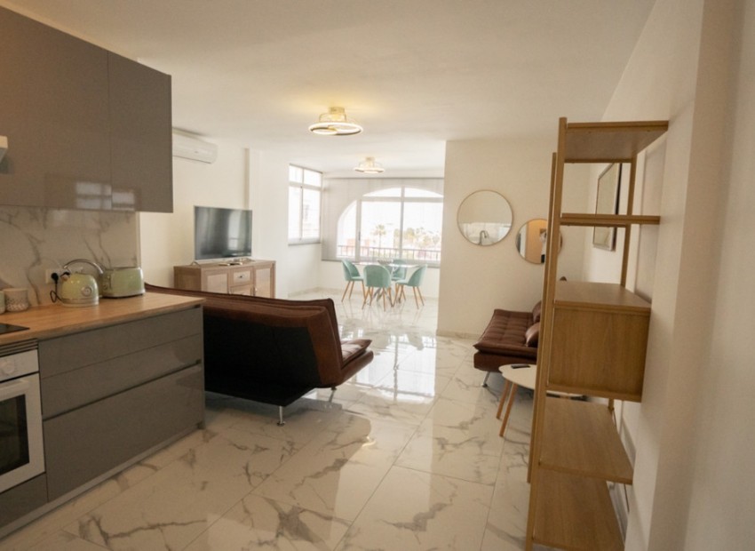 Resale - Apartment - Villamartin