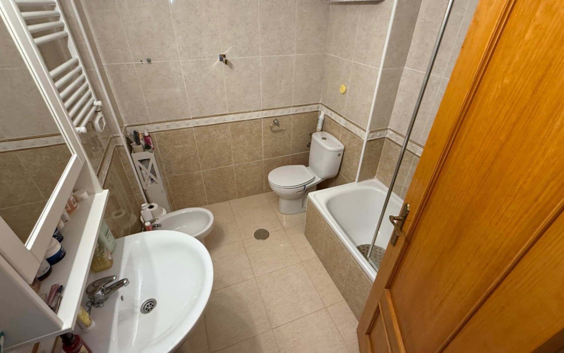 Resale - Apartment - Villamartin