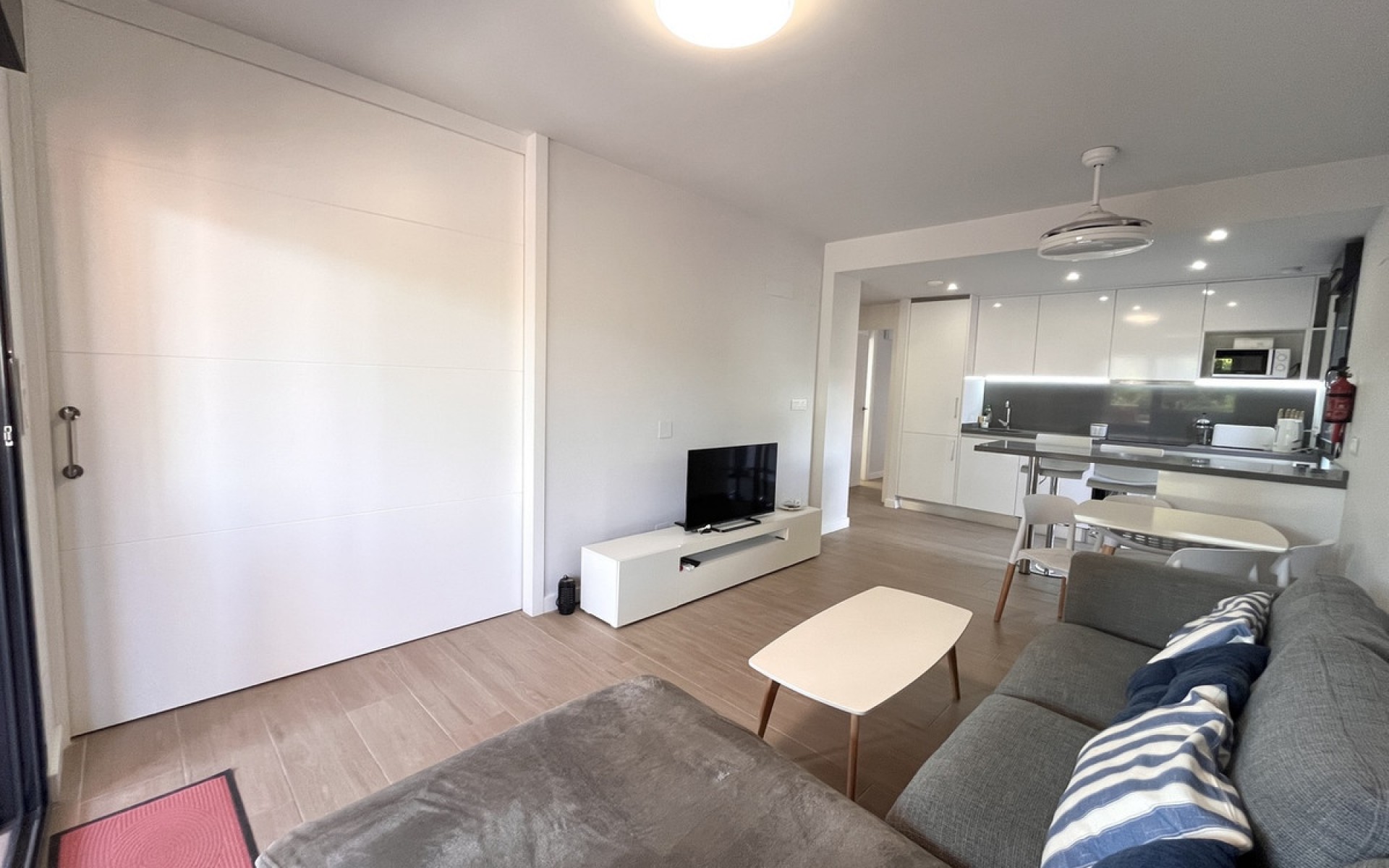 Resale - Apartment - Villamartin