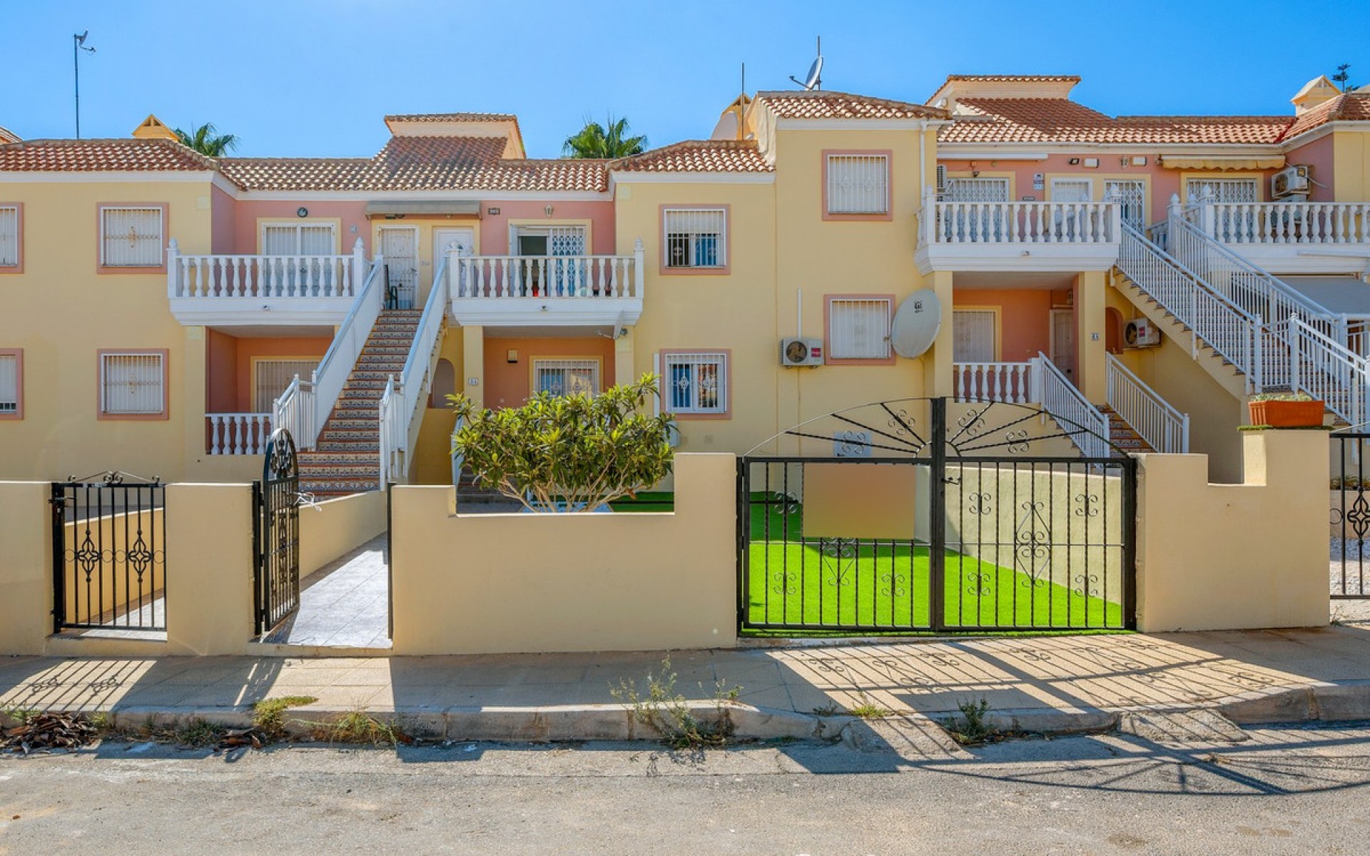 Resale - Apartment - Villamartin