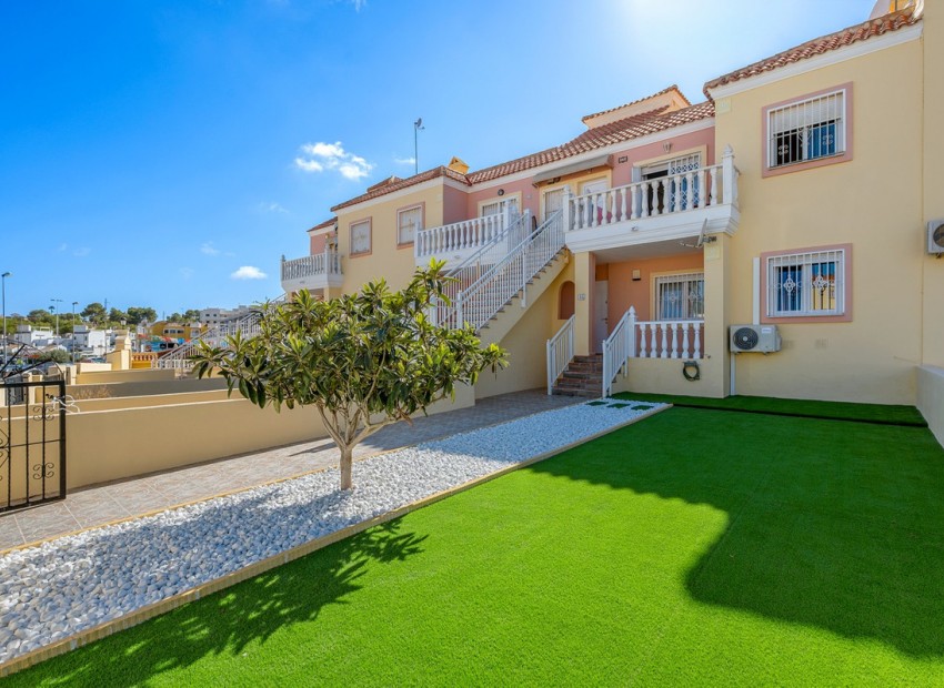 Resale - Apartment - Villamartin