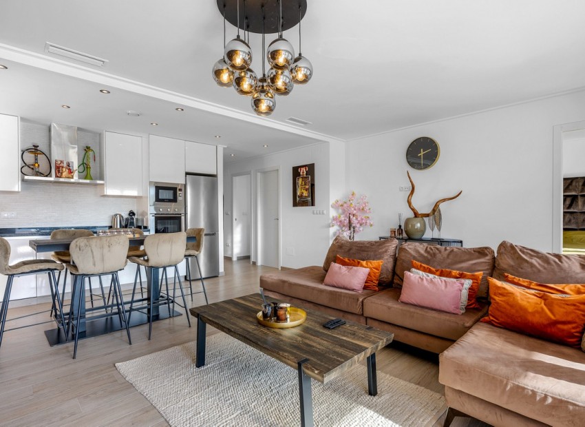 Resale - Apartment - Villamartin