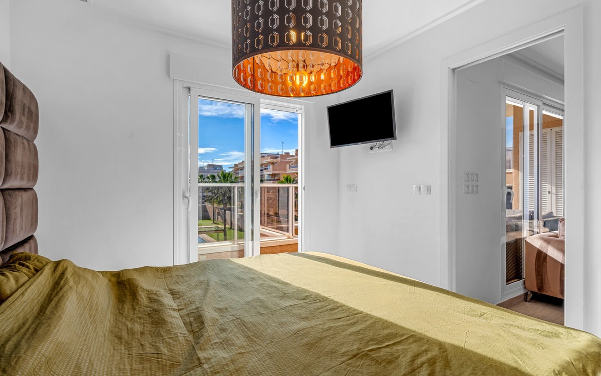 Resale - Apartment - Villamartin