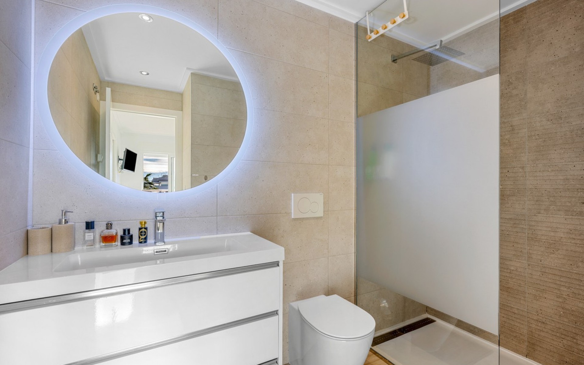 Resale - Apartment - Villamartin