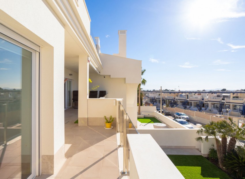 Resale - Apartment - Villamartin