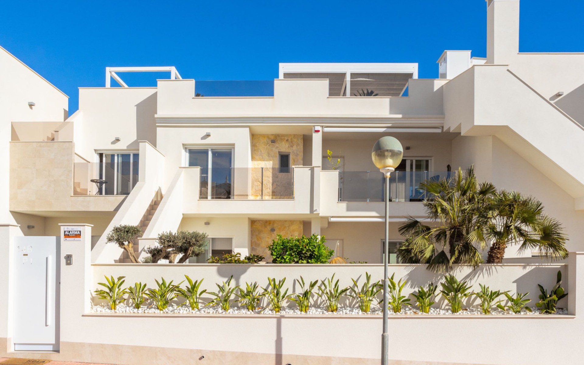 Resale - Apartment - Villamartin