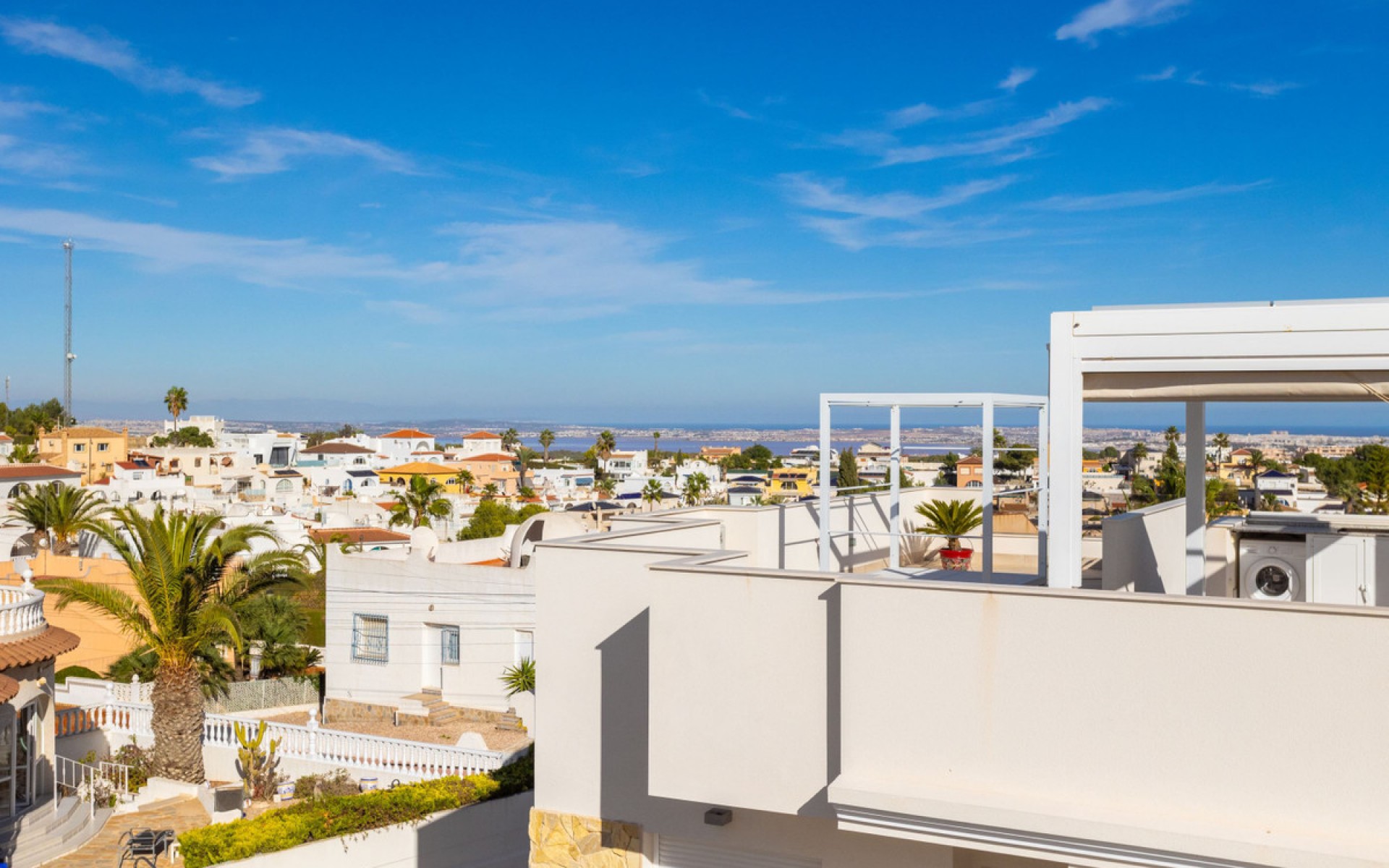 Resale - Apartment - Villamartin