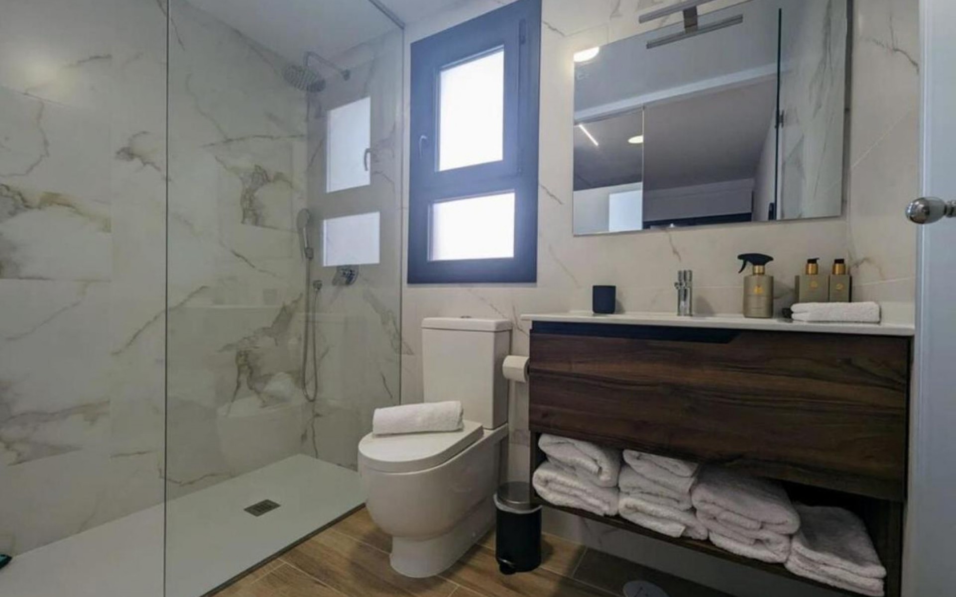 Resale - Apartment - Villamartin