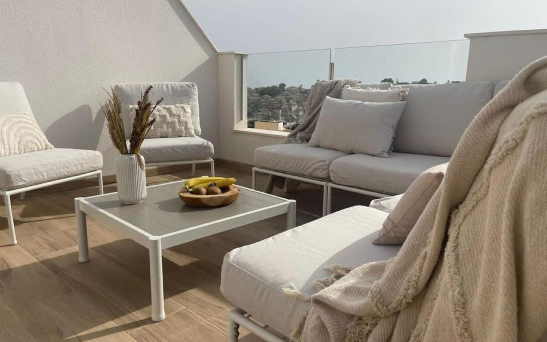 Resale - Apartment - Villamartin