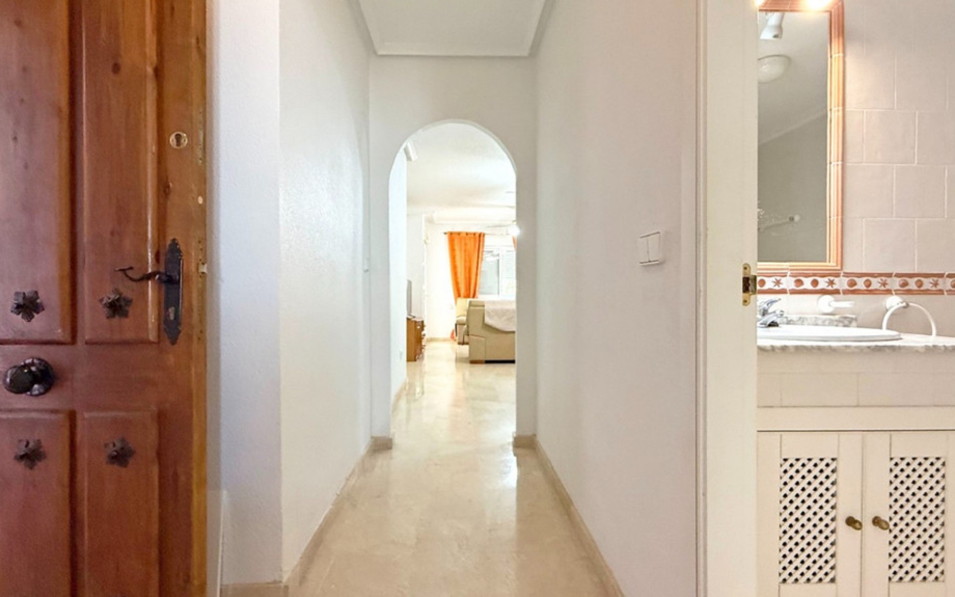 Resale - Apartment - Villamartin