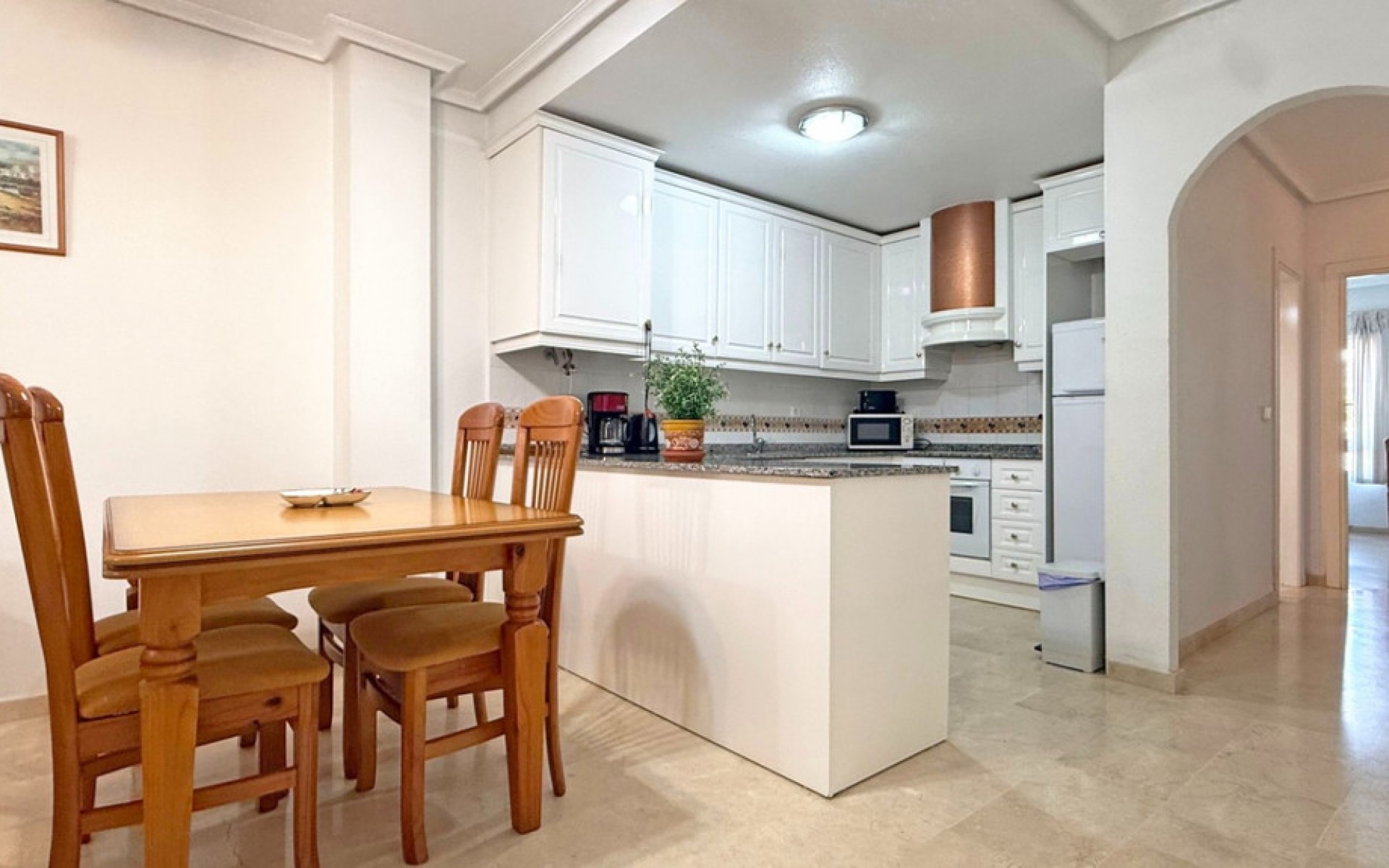 Resale - Apartment - Villamartin