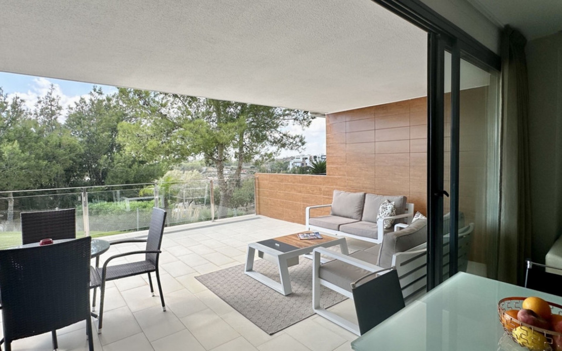 Resale - Apartment - Villamartin