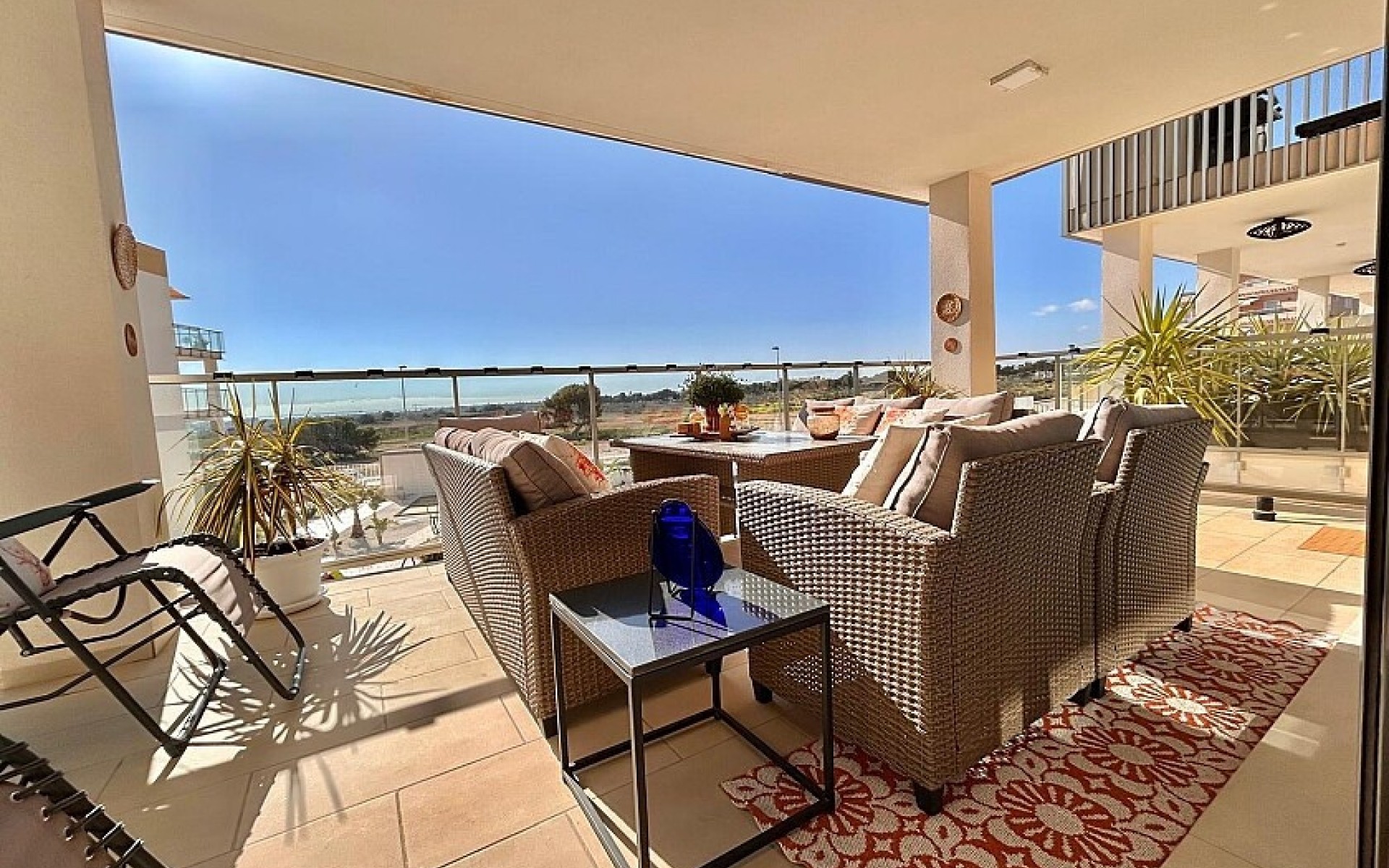 Resale - Apartment - Villamartin