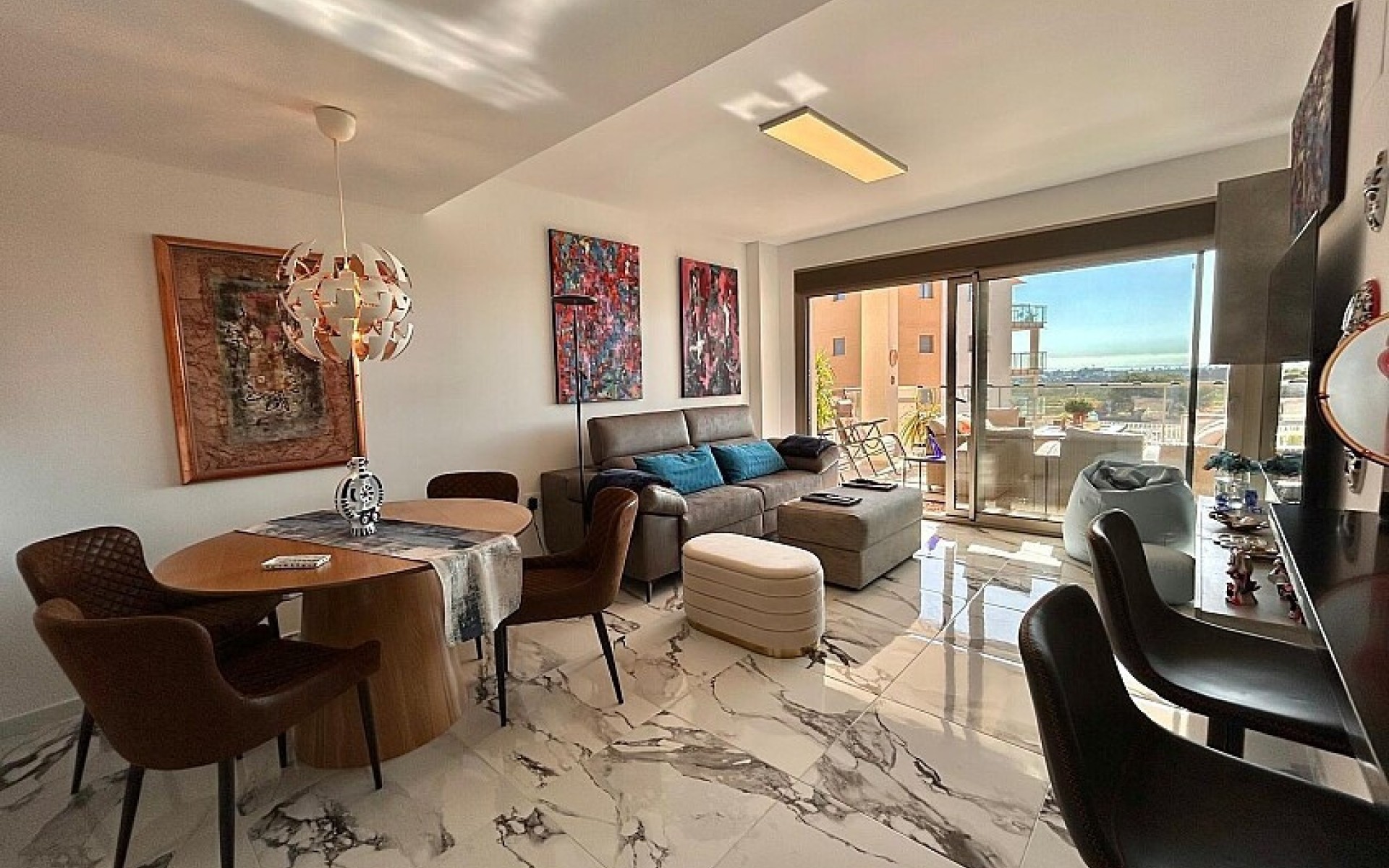 Resale - Apartment - Villamartin