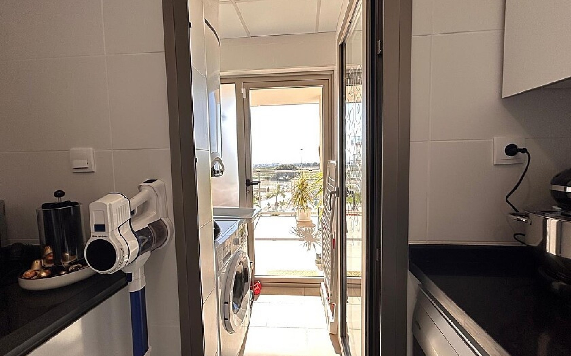 Resale - Apartment - Villamartin