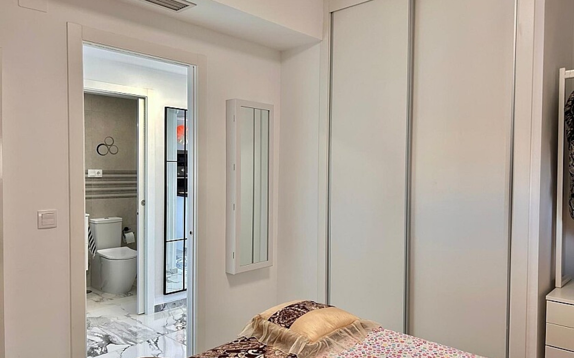 Resale - Apartment - Villamartin