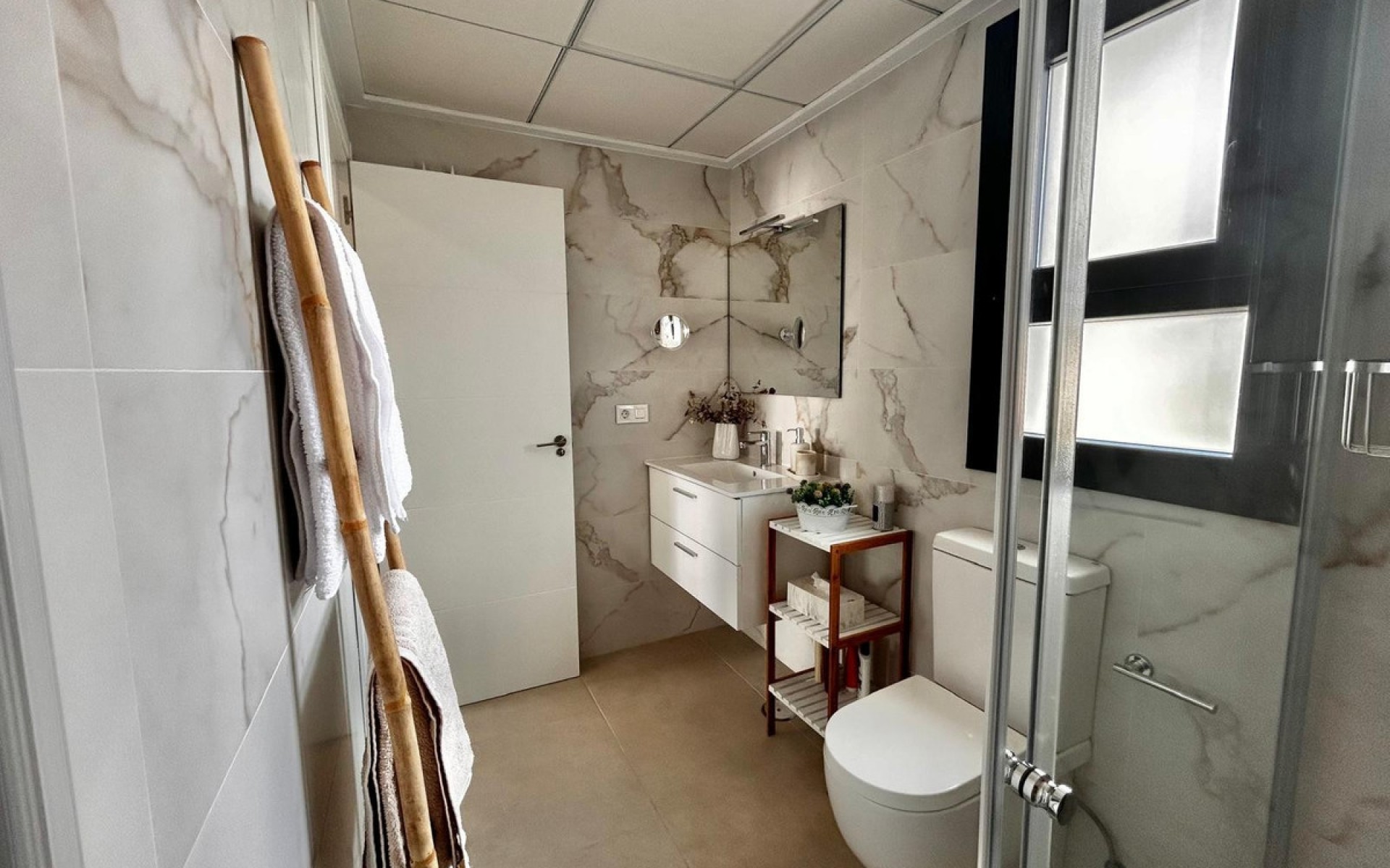 Resale - Apartment - Villamartin