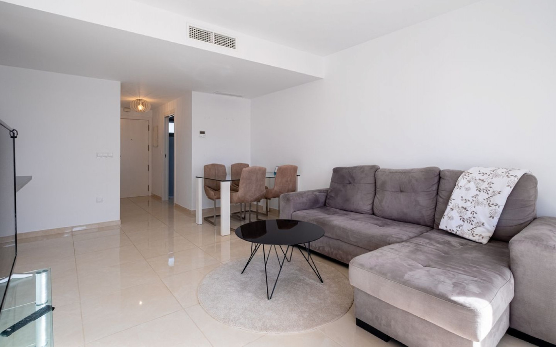 Resale - Apartment - Villamartin
