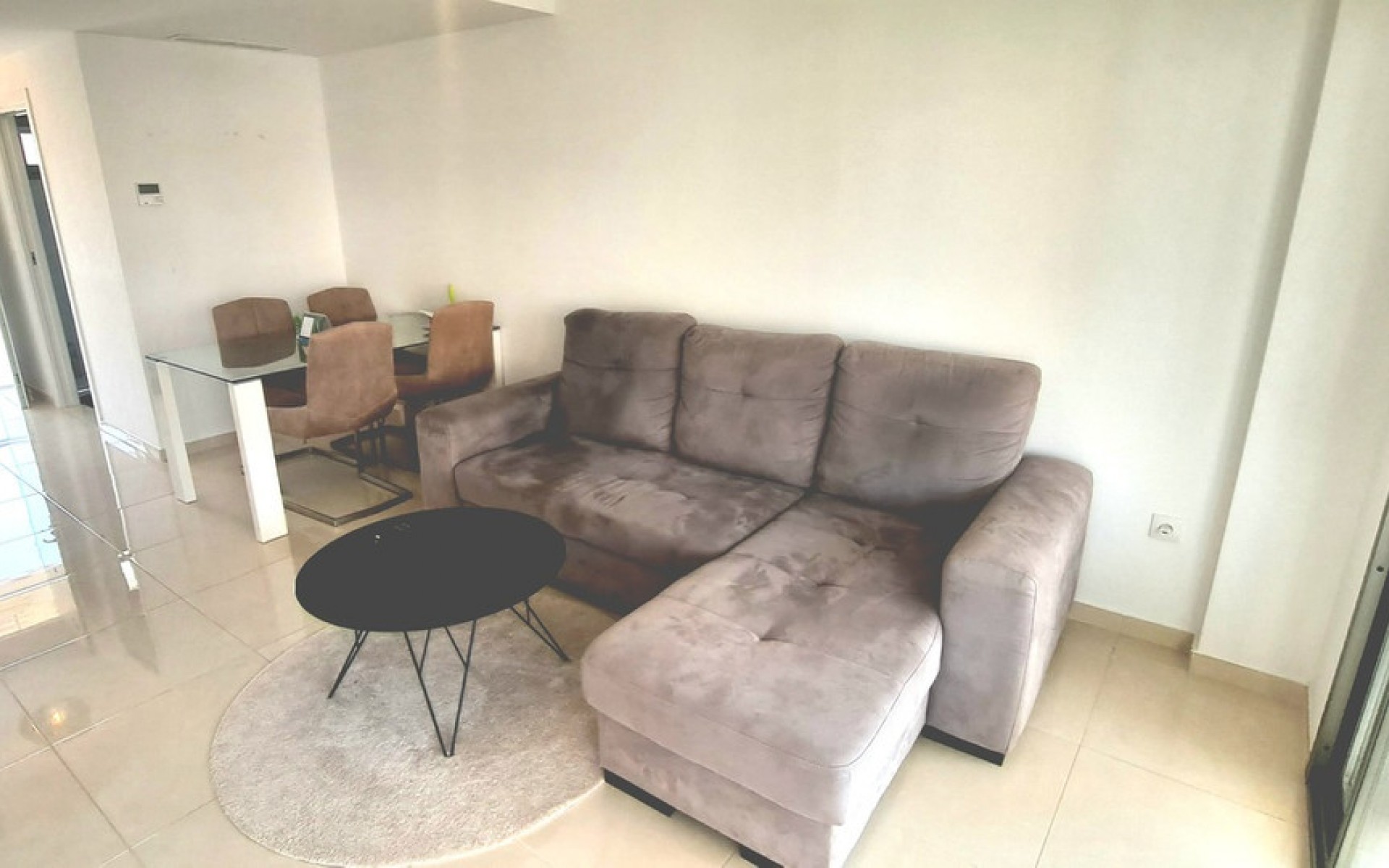 Resale - Apartment - Villamartin