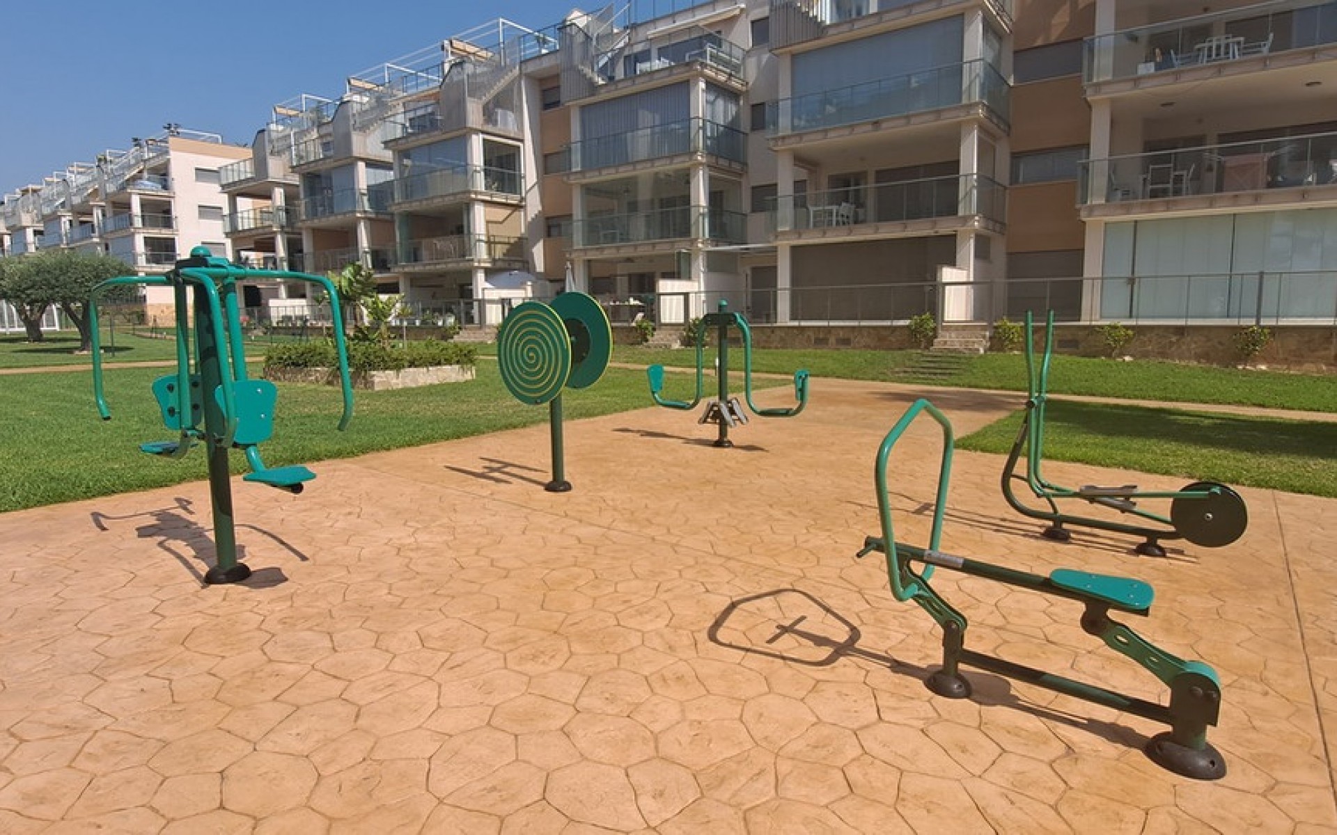 Resale - Apartment - Villamartin