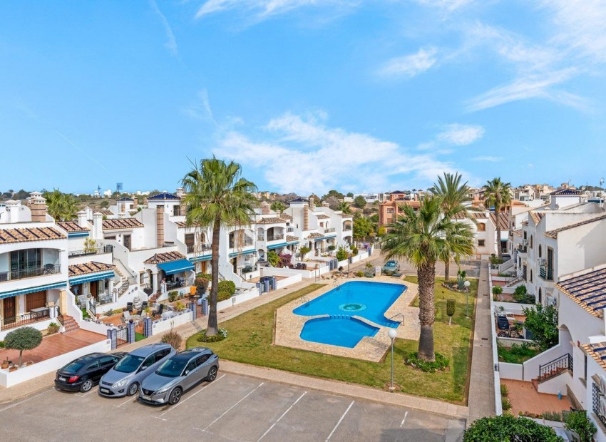 Resale - Apartment - Villamartin