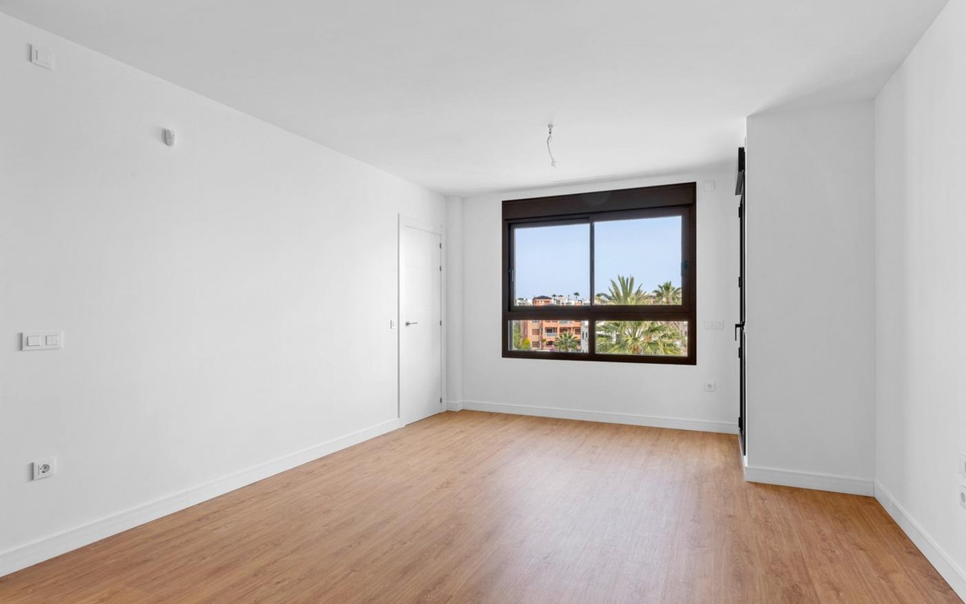 Resale - Apartment - Villamartin