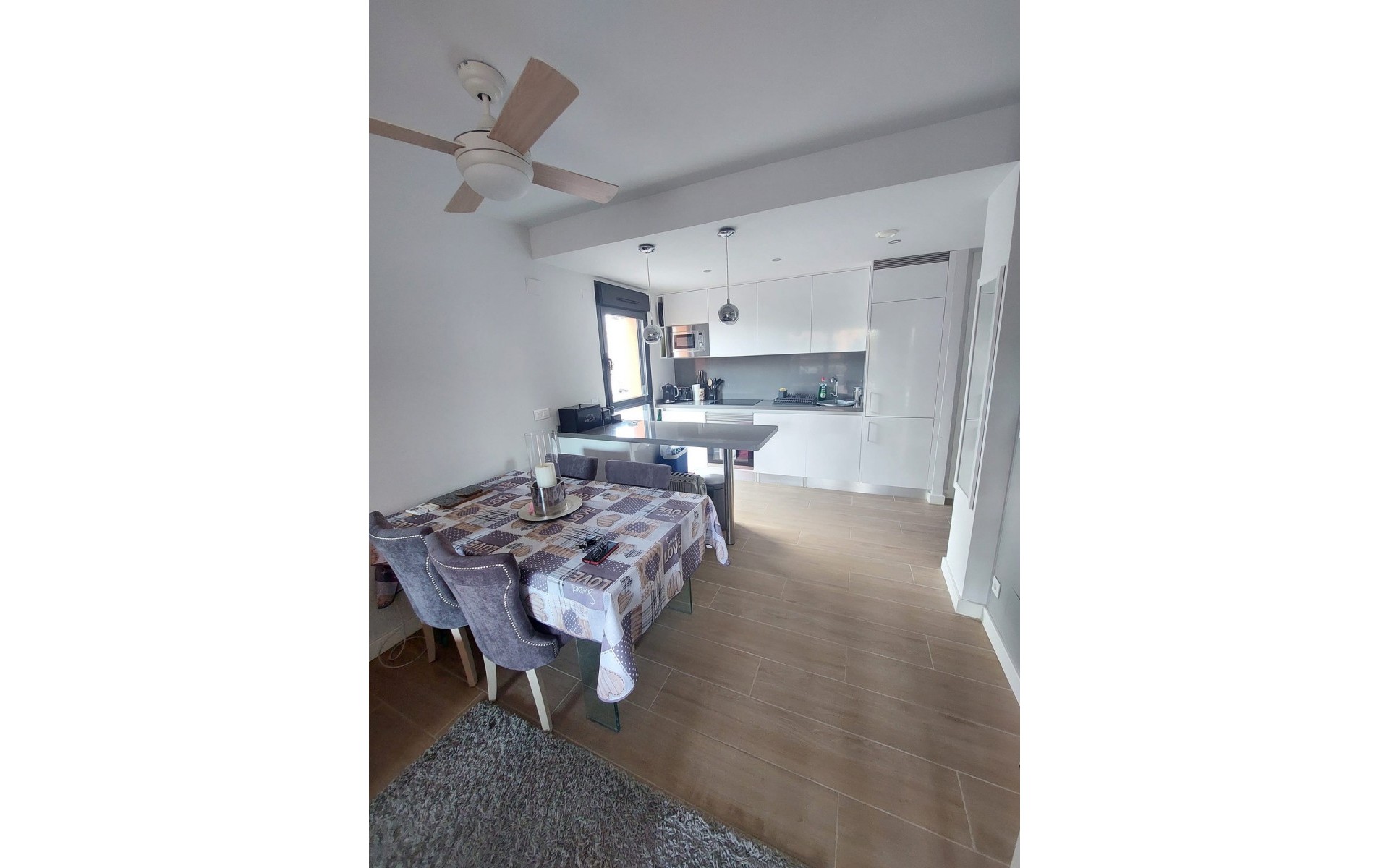 Resale - Apartment - Villamartin