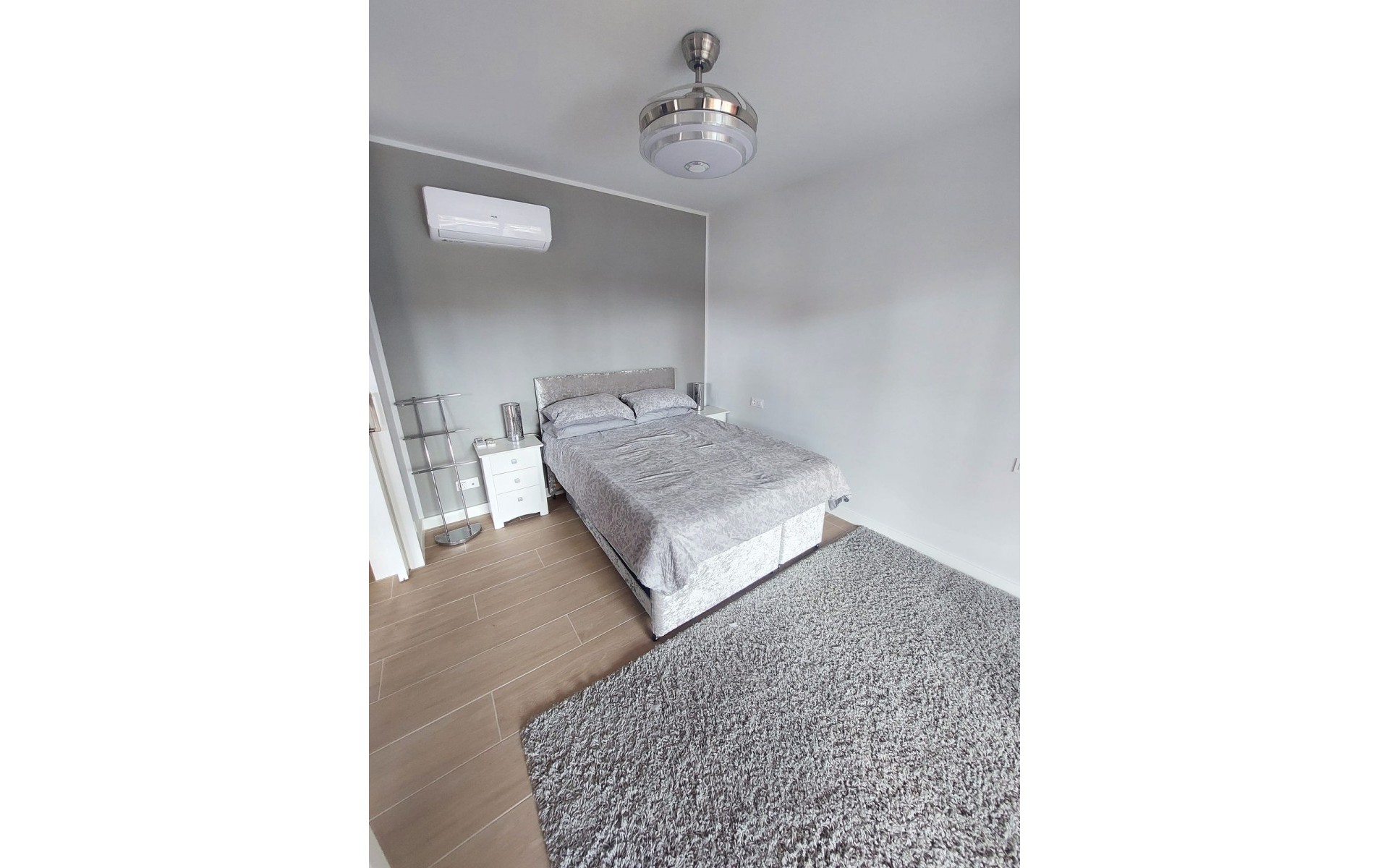 Resale - Apartment - Villamartin