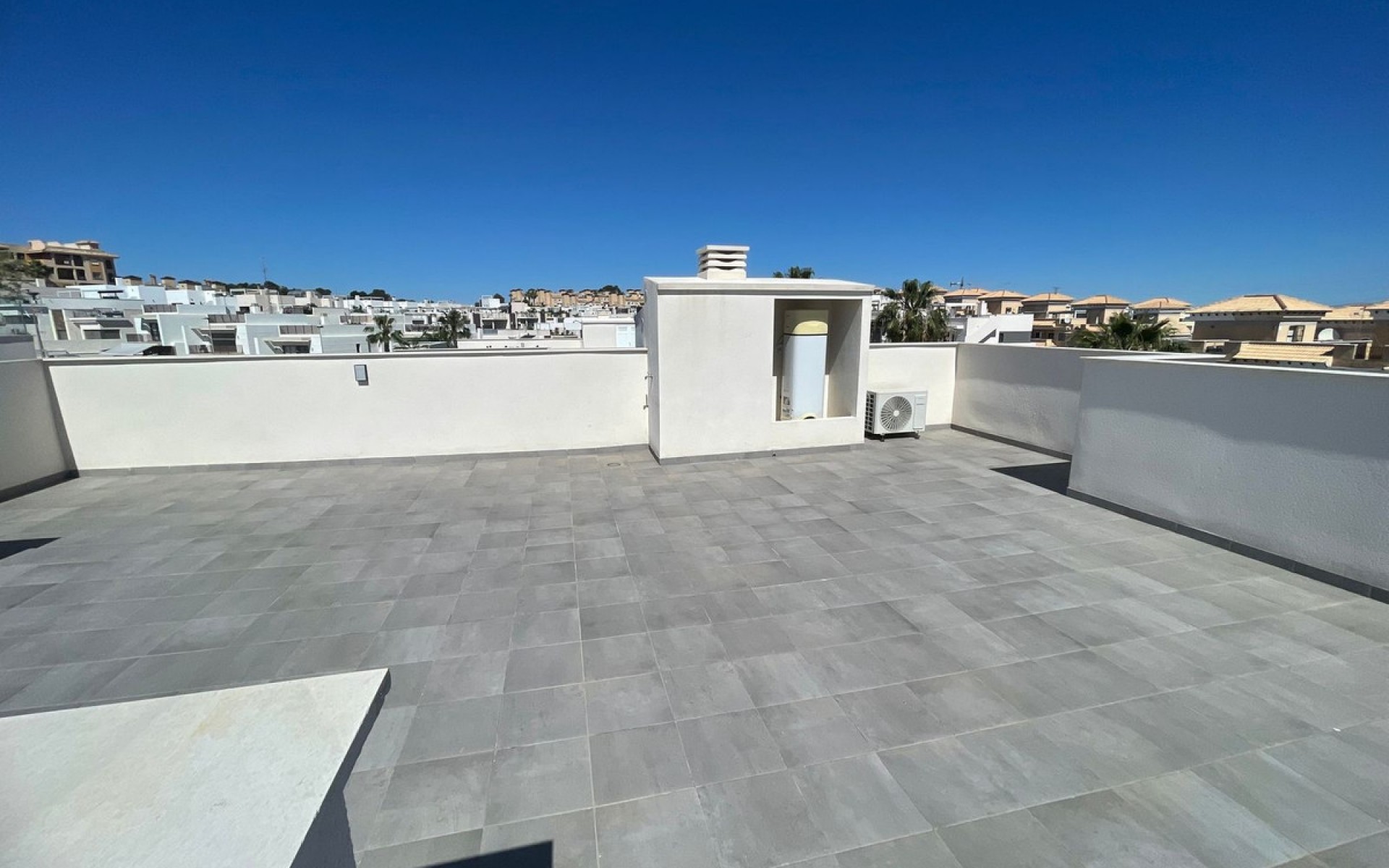 Resale - Apartment - Villamartin
