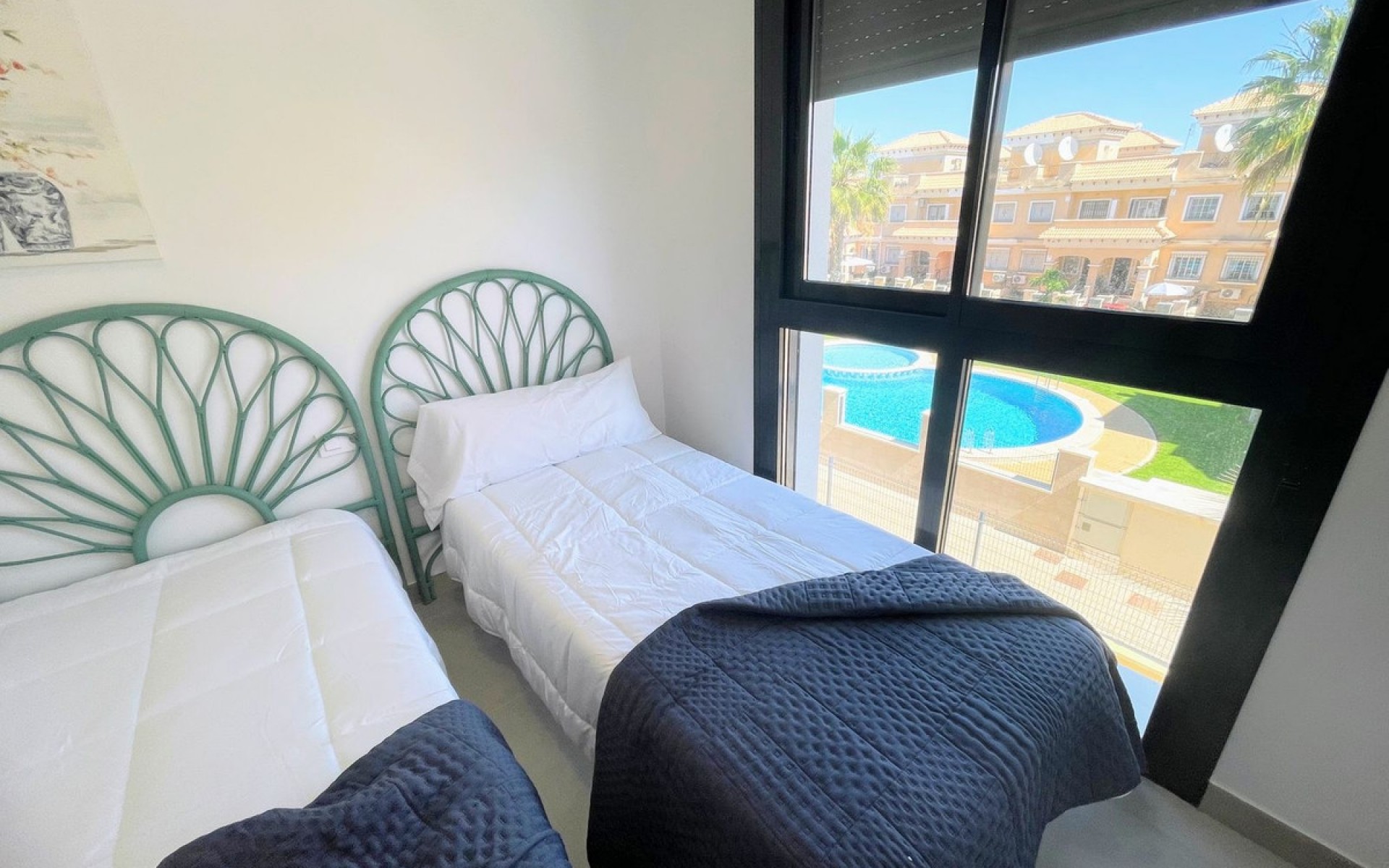 Resale - Apartment - Villamartin