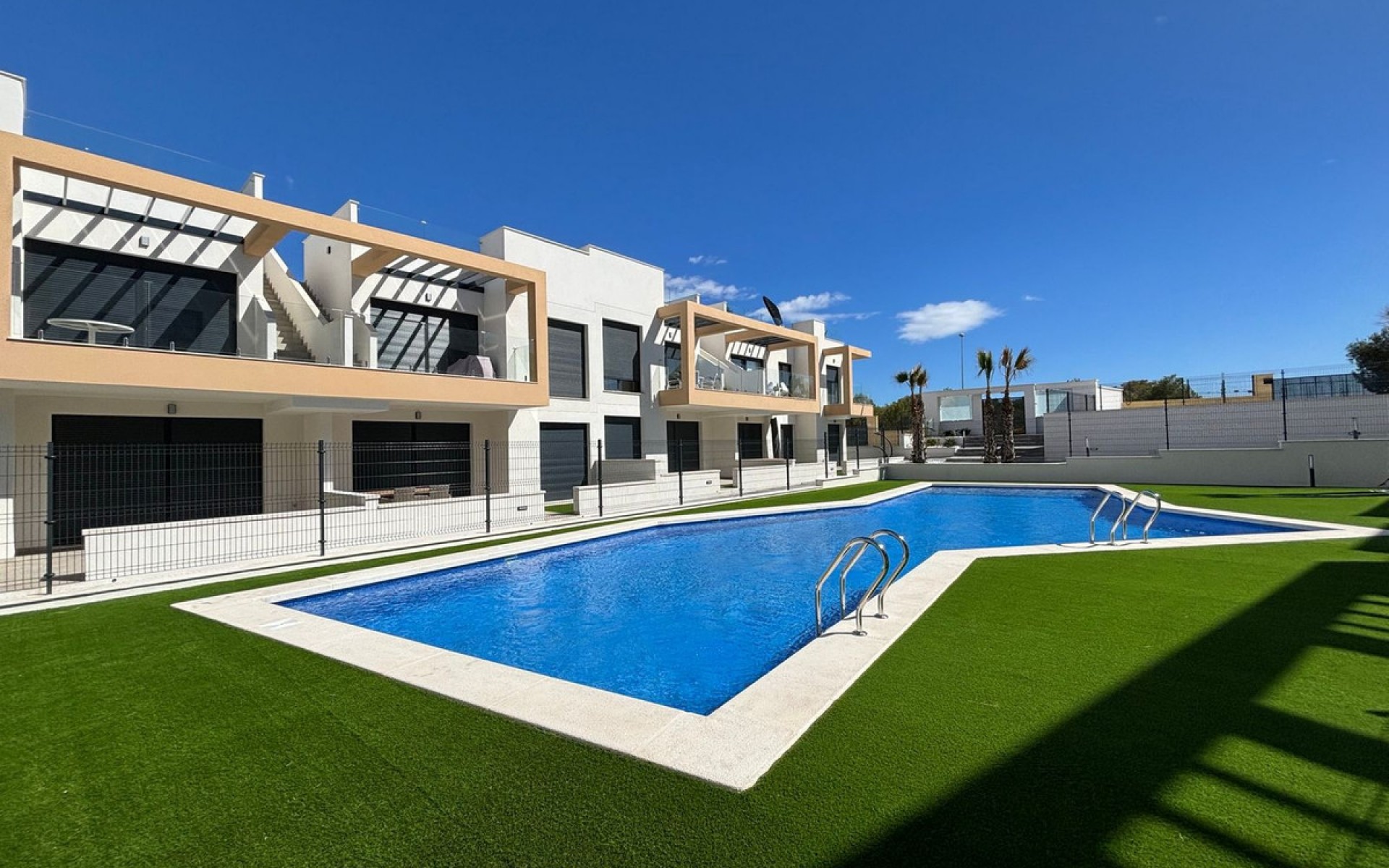 Resale - Apartment - Villamartin