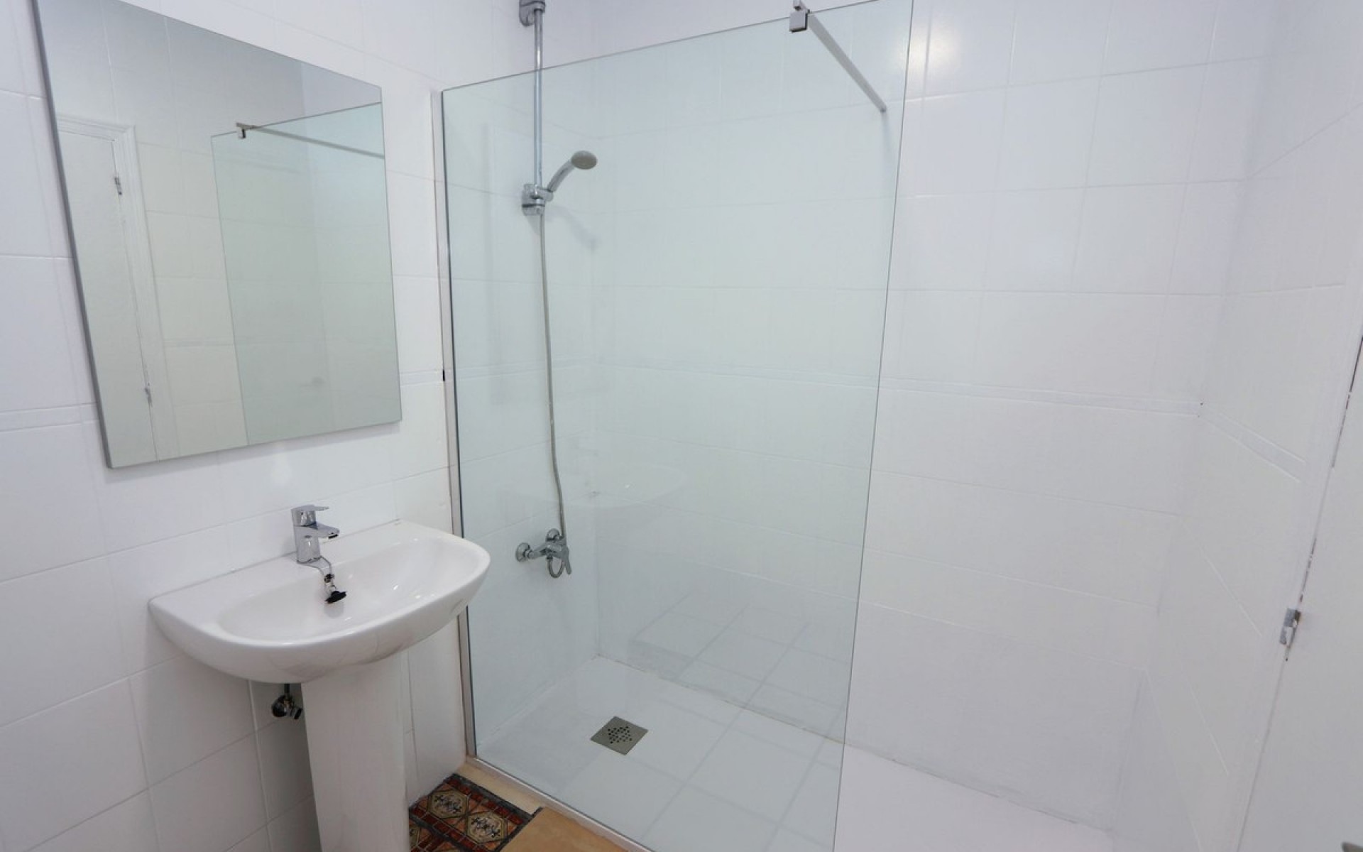 Resale - Apartment - Villamartin