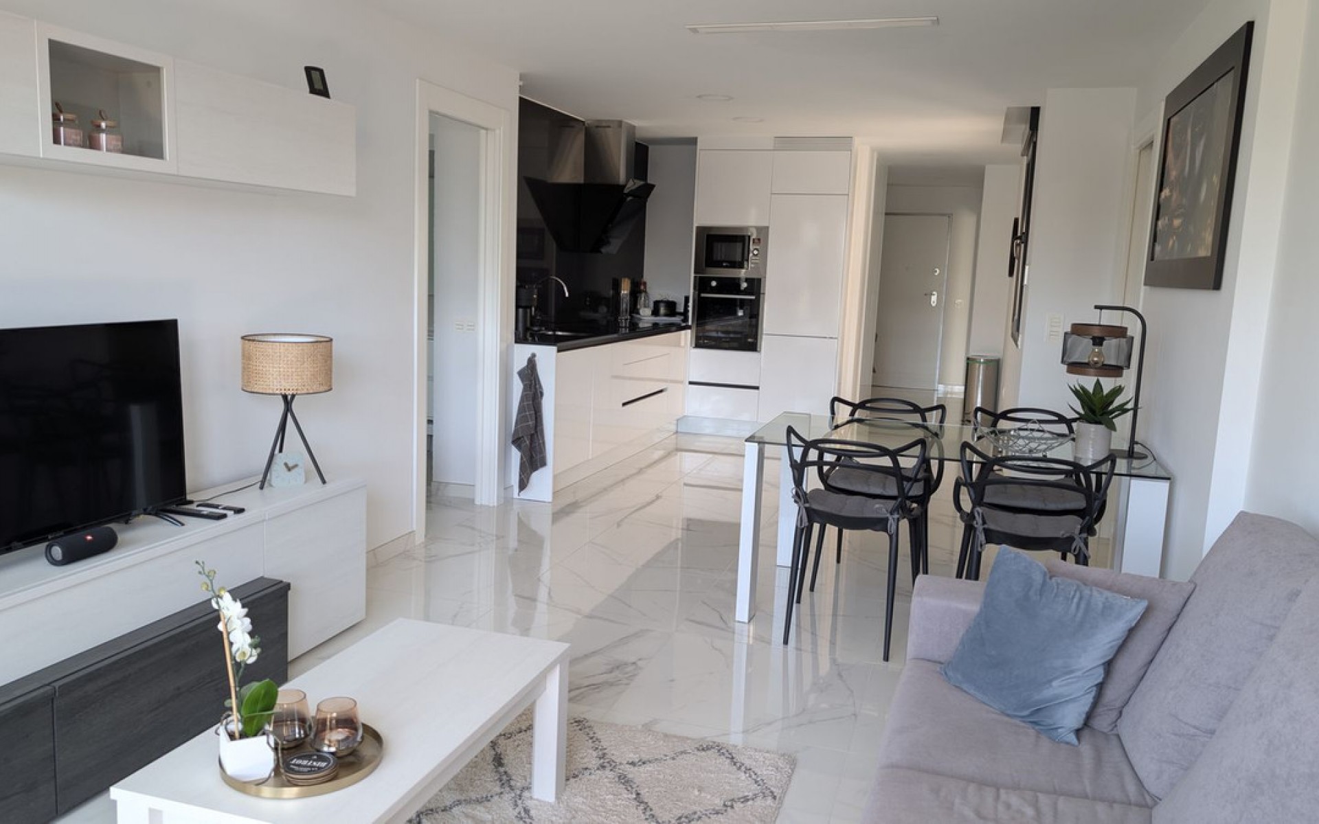 Resale - Apartment - Villamartin