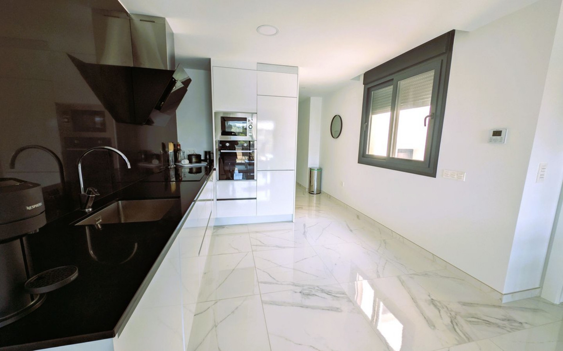 Resale - Apartment - Villamartin