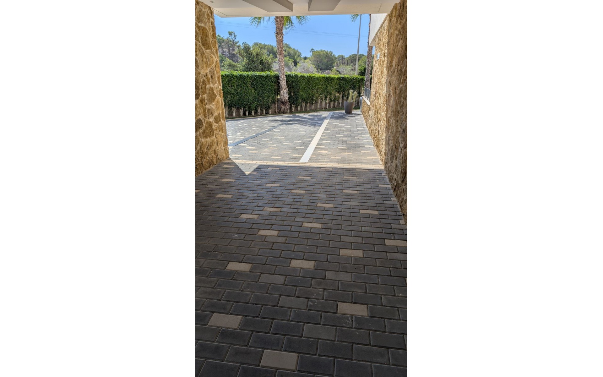 Resale - Apartment - Villamartin