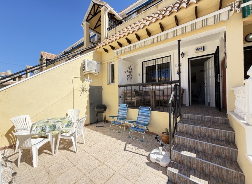 Resale - Apartment - Villamartin