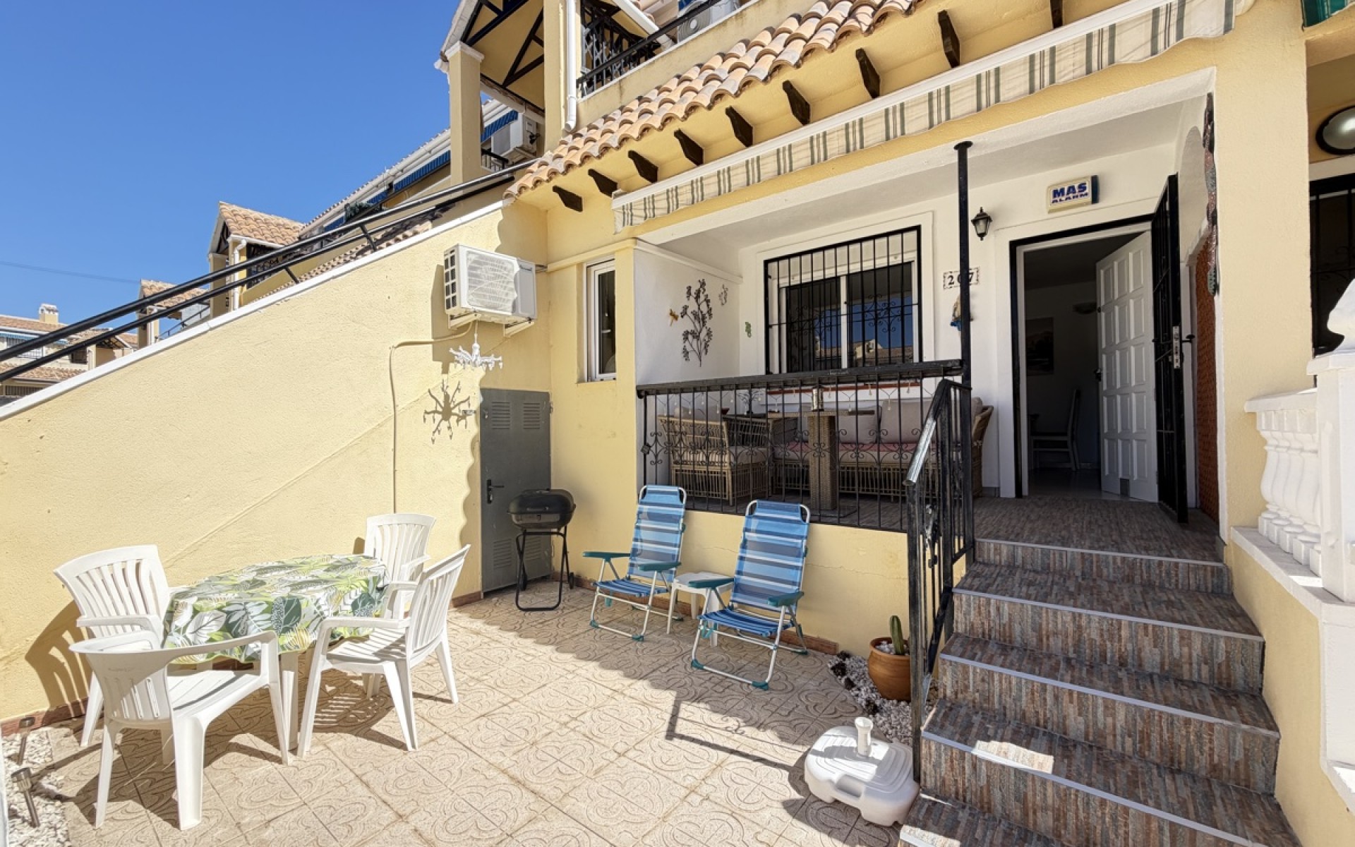 Resale - Apartment - Villamartin