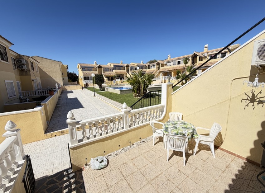 Resale - Apartment - Villamartin