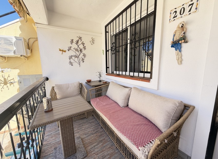 Resale - Apartment - Villamartin