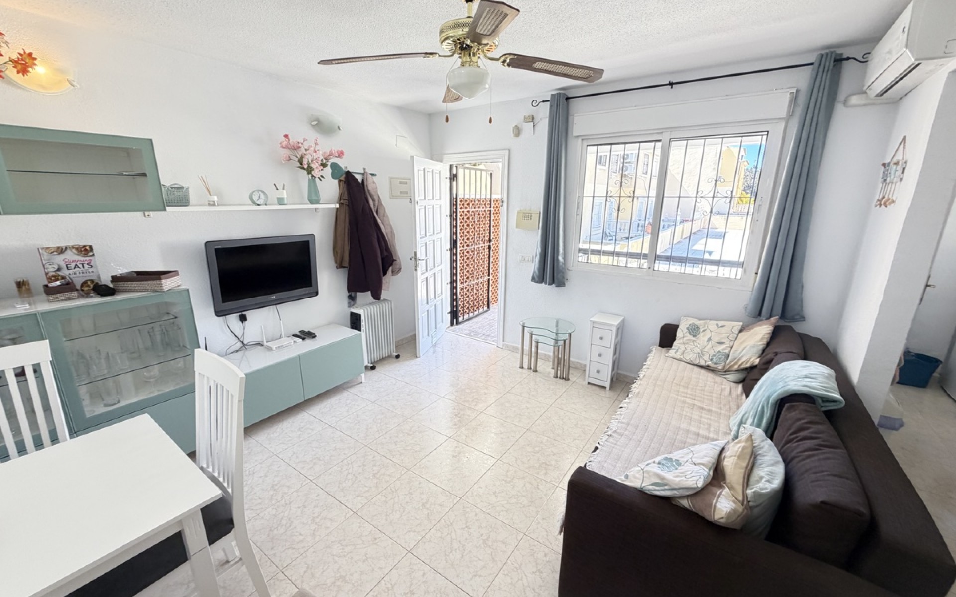 Resale - Apartment - Villamartin