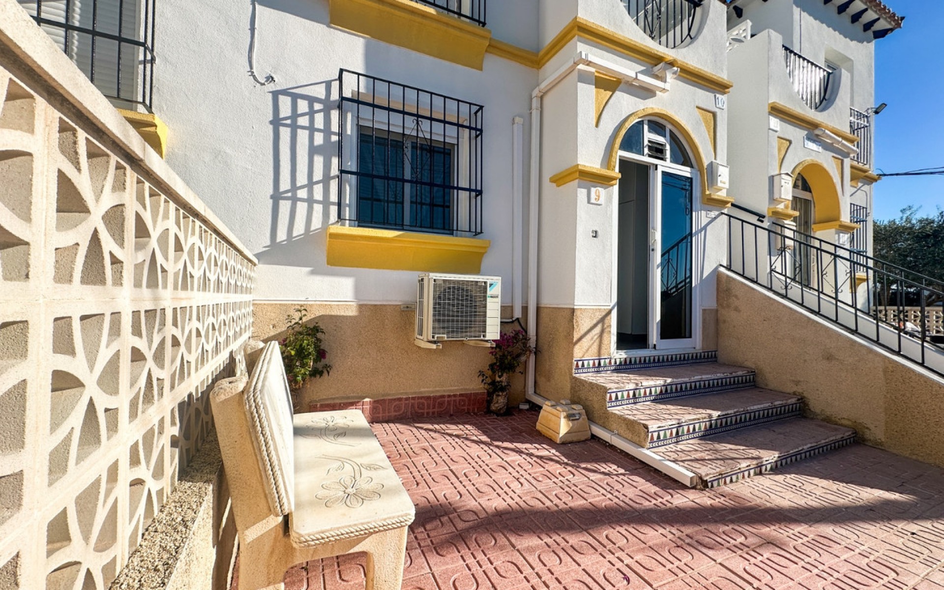 Resale - Apartment - Villamartin