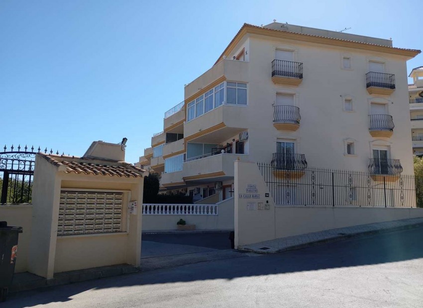 Resale - Apartment - Villamartin