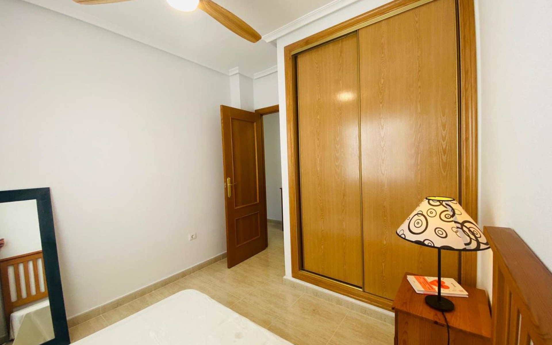 Resale - Apartment - Villamartin