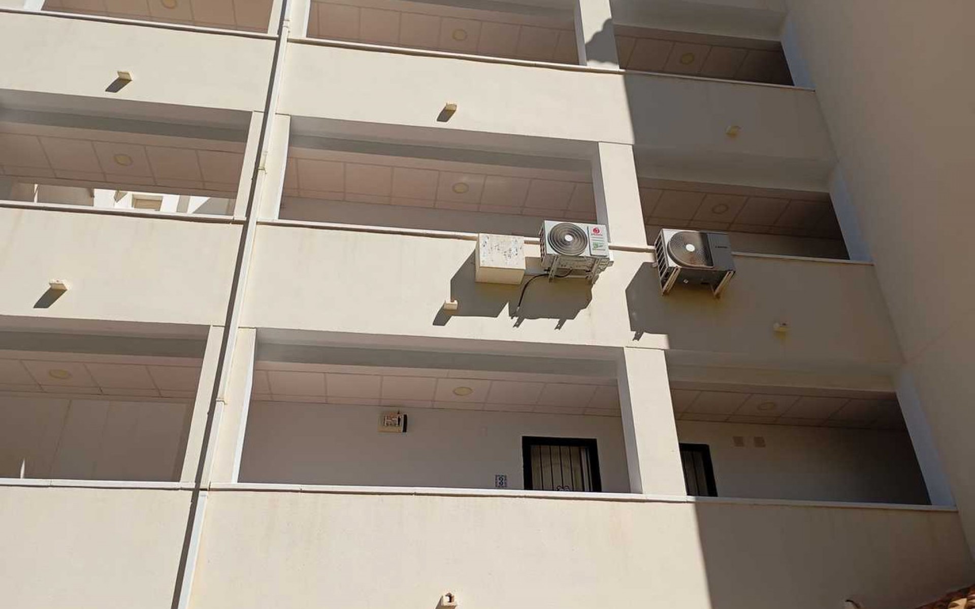 Resale - Apartment - Villamartin